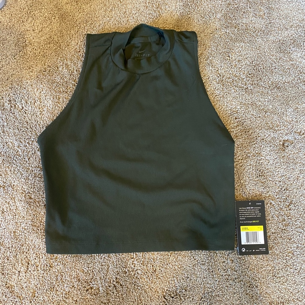 NWT Nike Crop Training Top